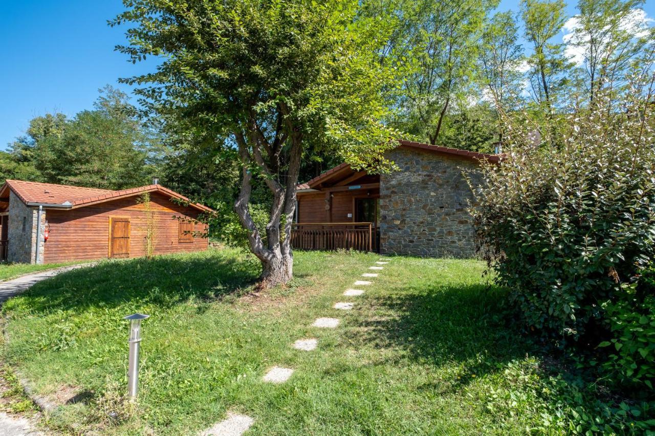 Le Hameau Du Comte De Foix - 11 Chalets En Ariege Mercus-Garrabet Exterior photo